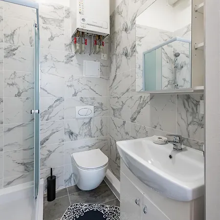 Apartment Elegant Center With Free Parking By Polo